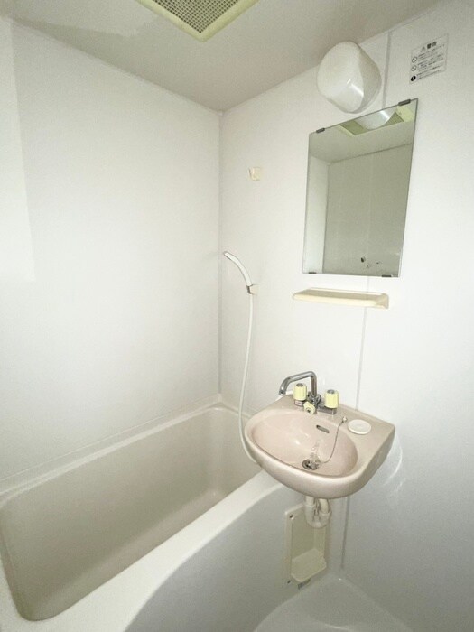 物件内観写真12　(バス／シャワールーム等)