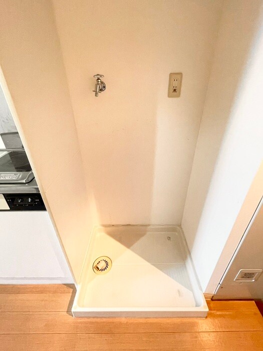 物件内観写真17　(洗濯機置場)