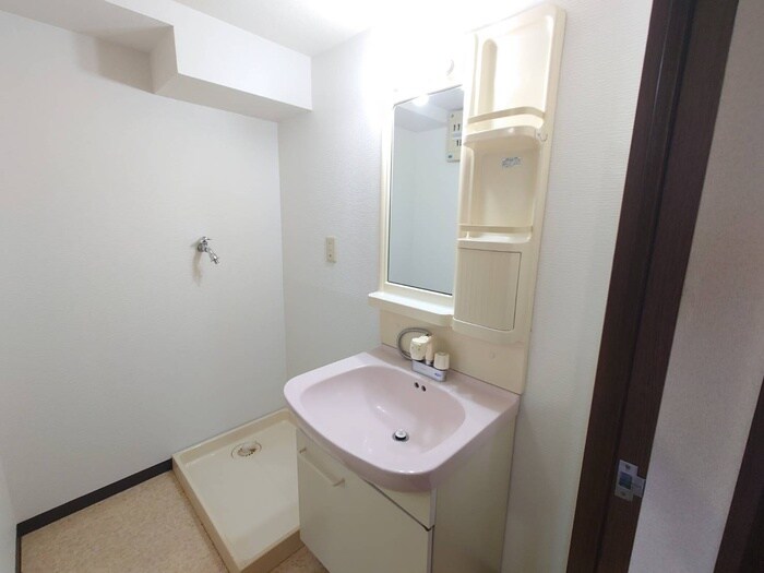 物件内観写真9　(洗面)