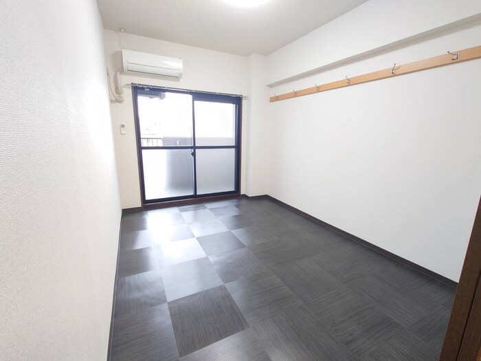 物件内観写真13　(居室)