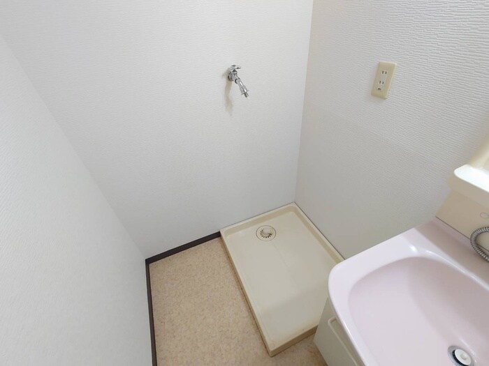 物件内観写真20　(洗濯機置場)