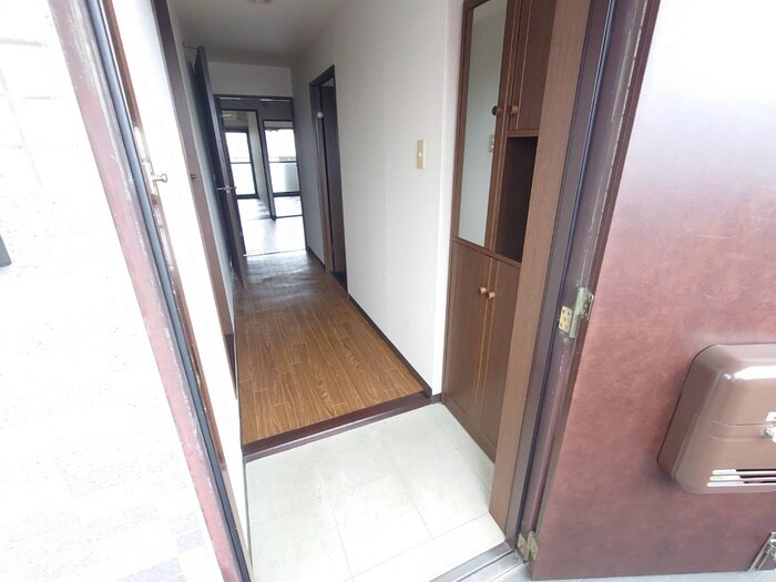 物件内観写真22　(玄関)
