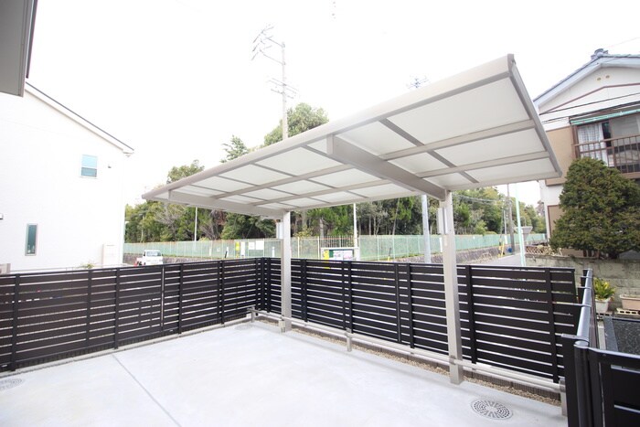 物件外観写真4　(駐輪場)