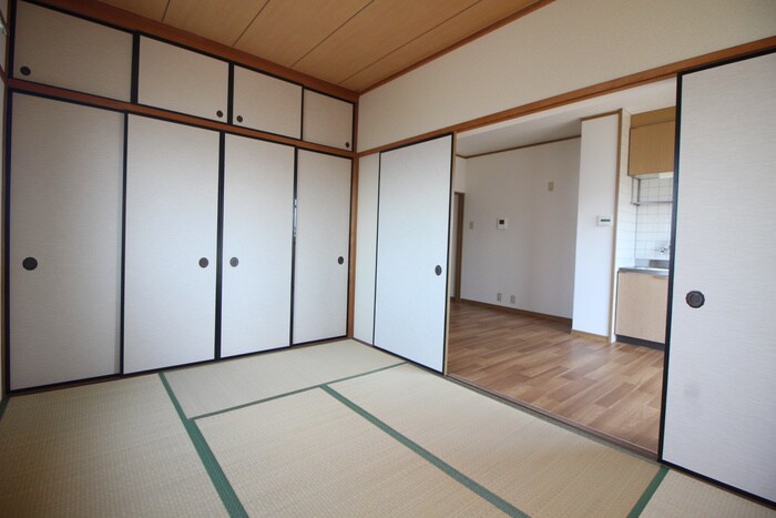 物件内観写真11　(居室)