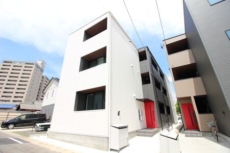 ＰＥＳＯ山之手外観写真