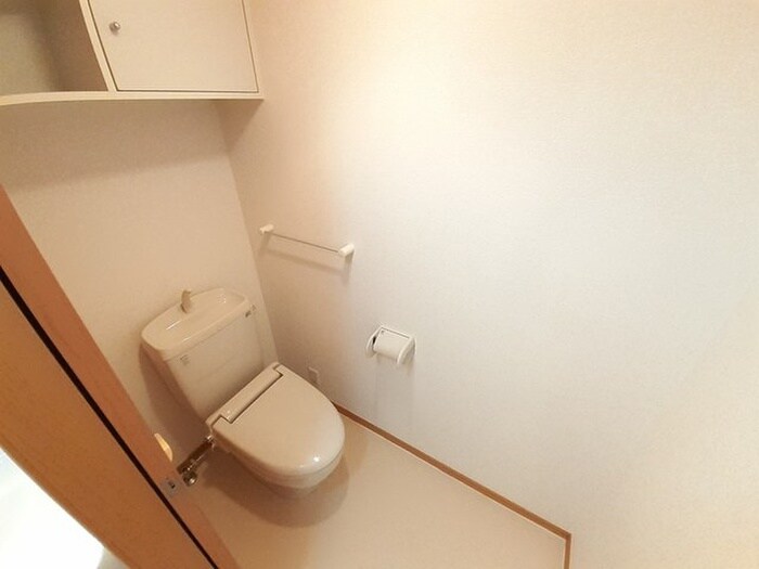 物件内観写真8　(トイレ)