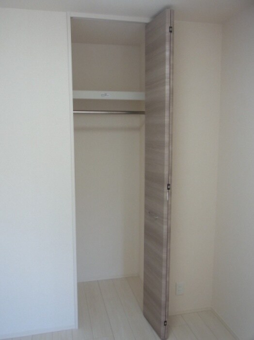 物件内観写真12　(収納)