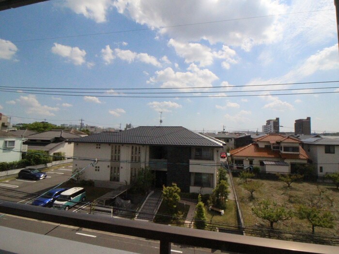 物件内観写真22　(室内からの展望)