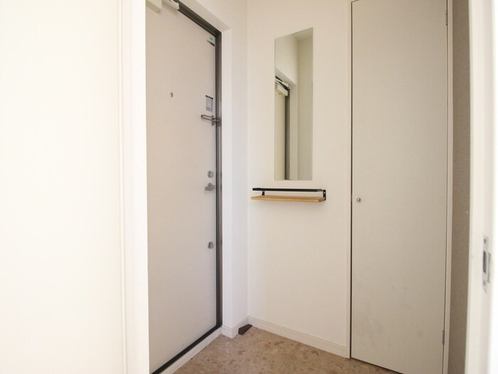 物件内観写真17　(玄関)