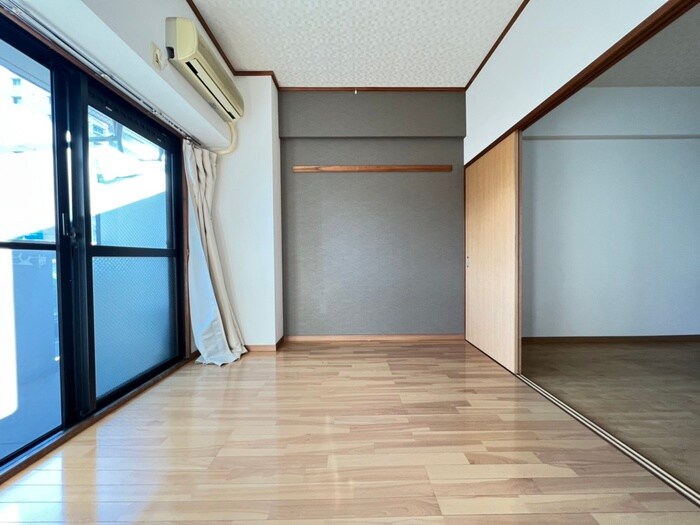 物件内観写真10　(居室)