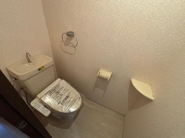 物件内観写真14　(トイレ)