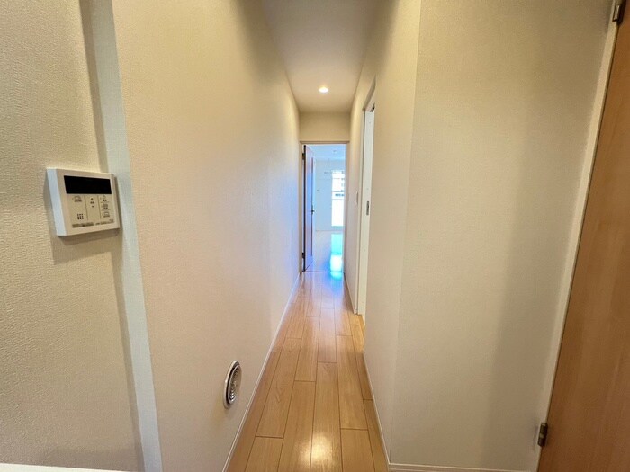 物件内観写真19　(廊下)