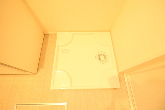 物件内観写真13　(洗濯機置場)