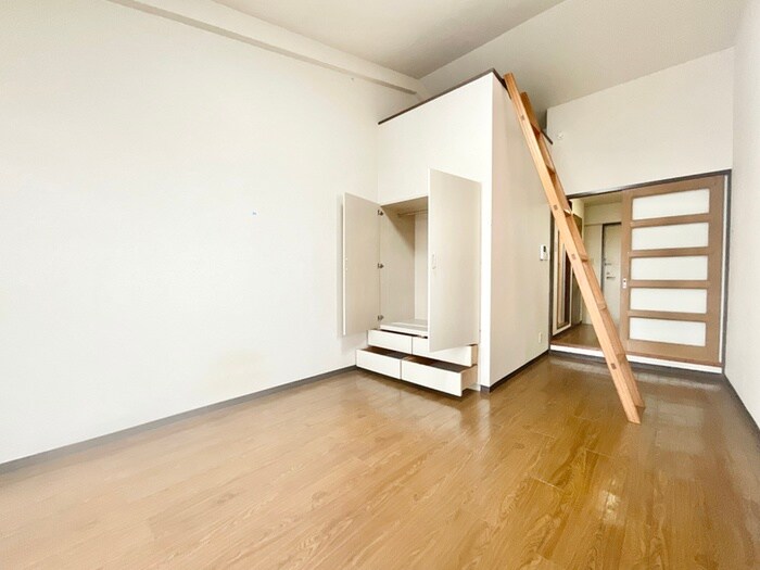 物件内観写真8　(居室)