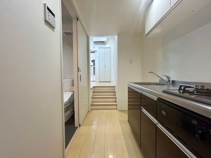 物件内観写真19　(廊下)