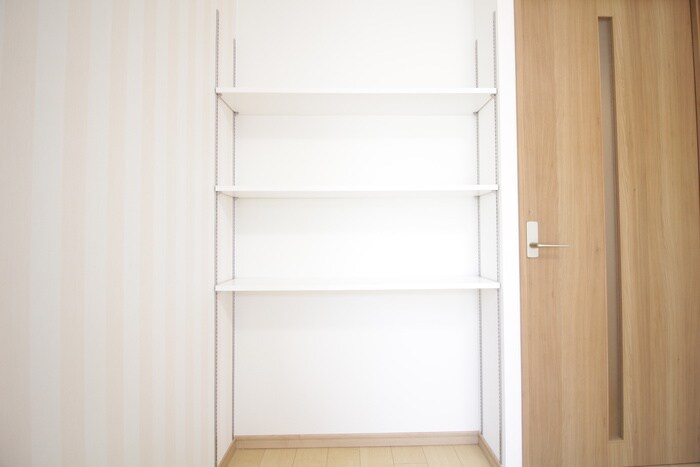 物件内観写真21　(収納)