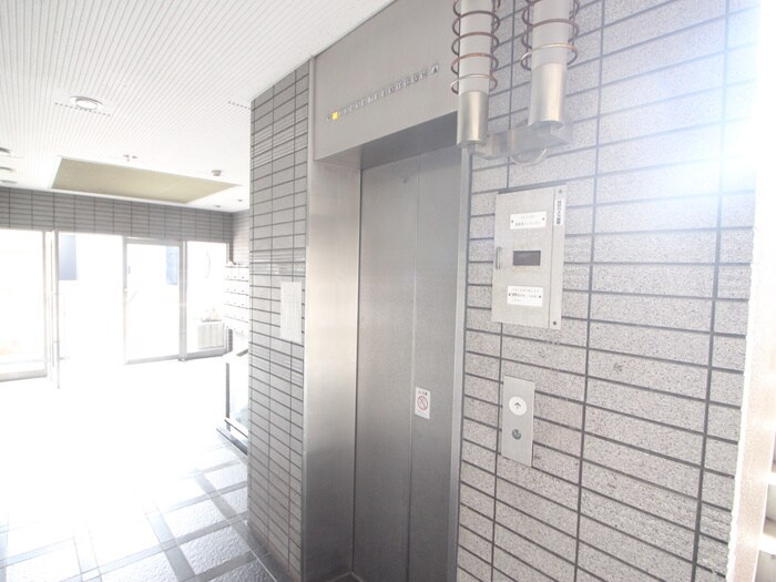 物件外観写真6　(建物設備)