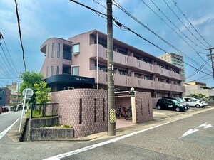 パエストゥム外観写真