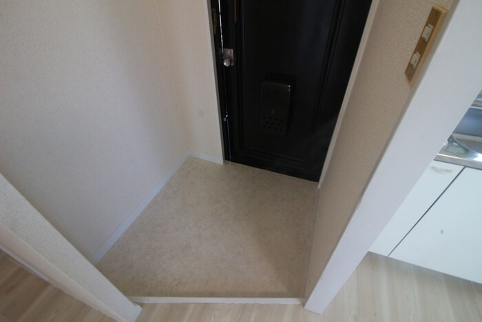 物件内観写真22　(玄関)