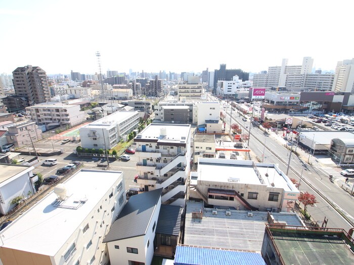 物件内観写真22　(室内からの展望)