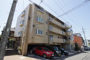 グランディ大曽根外観写真