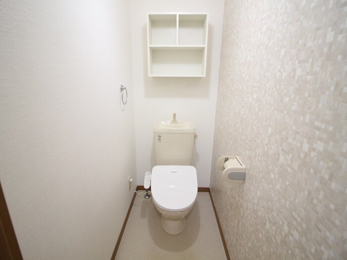 物件内観写真8　(トイレ)