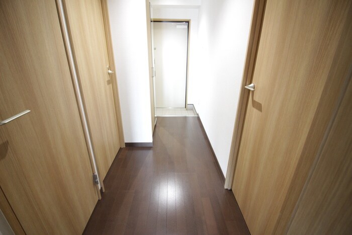 物件内観写真18　(廊下)