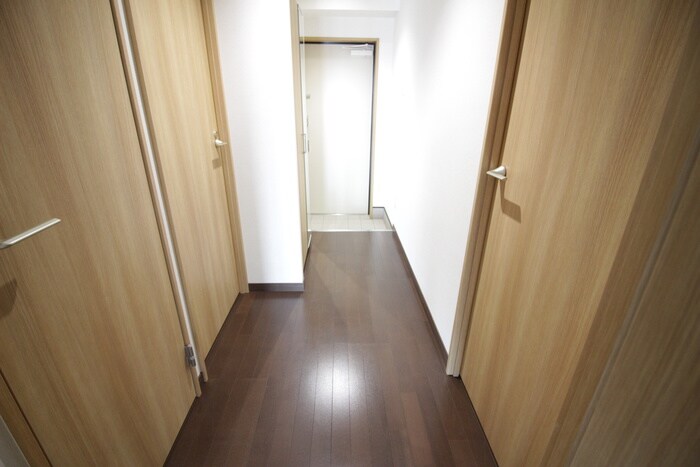 物件内観写真20　(廊下)