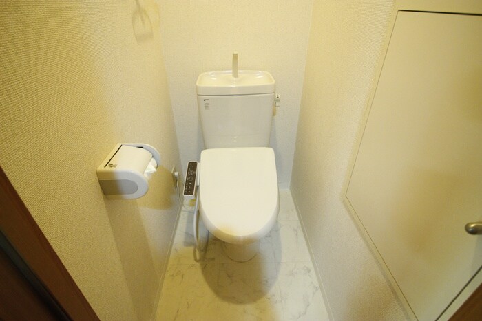 物件内観写真14　(トイレ)