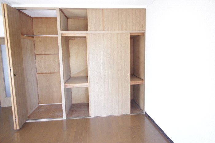 物件内観写真16　(収納)