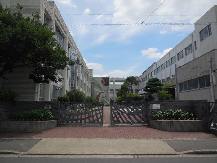 名古屋市立城山中学校