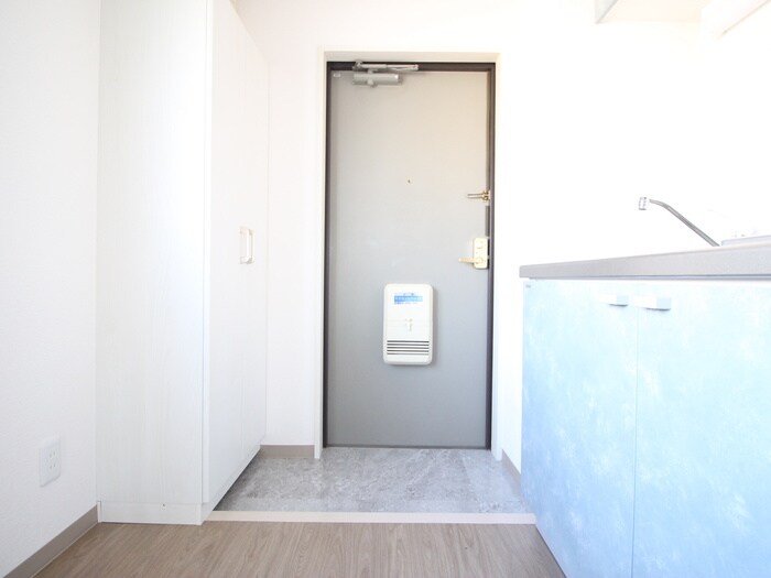 物件内観写真19　(玄関)