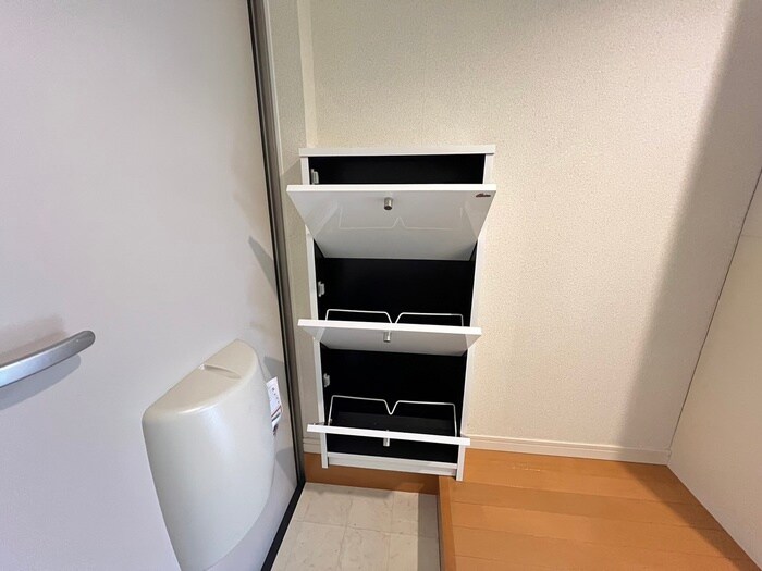 物件内観写真17　(靴箱)