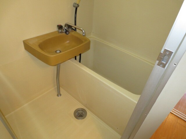 物件内観写真13　(バス／シャワールーム等)