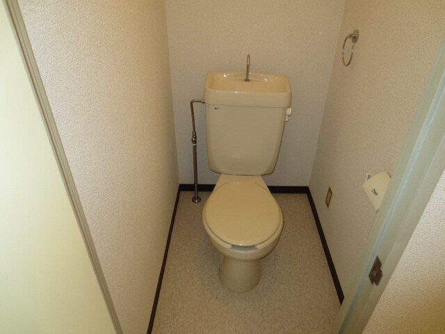 物件内観写真14　(トイレ)