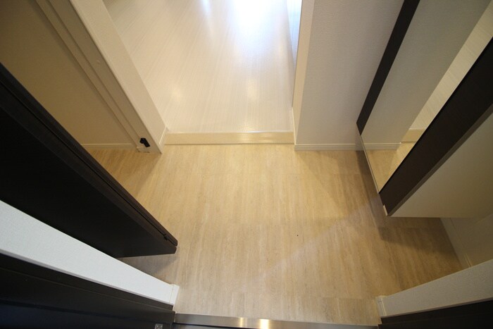 物件内観写真20　(玄関)