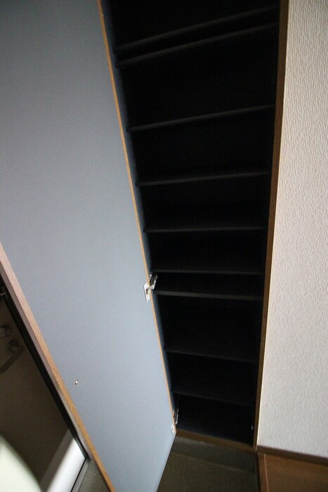 物件内観写真5　(靴箱)