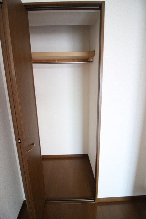 物件内観写真15　(収納)