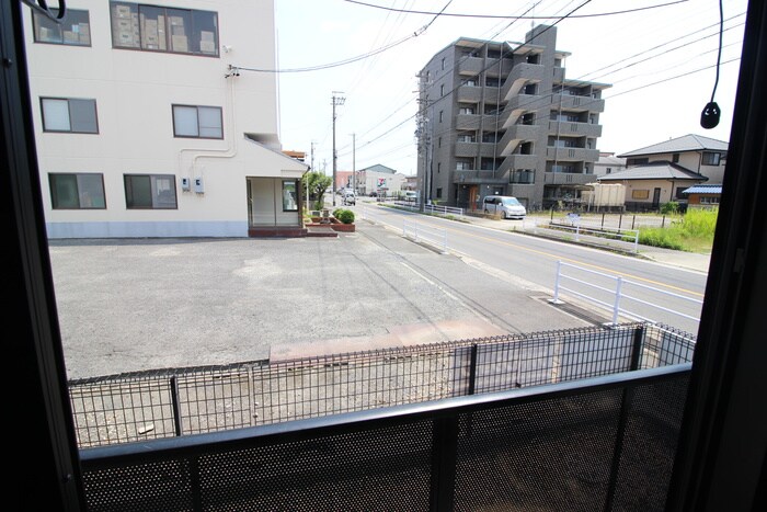 物件内観写真18　(室内からの展望)