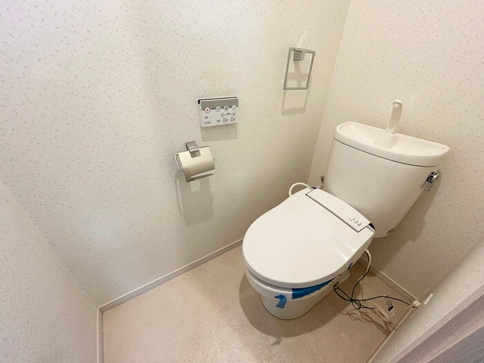 物件内観写真11　(トイレ)