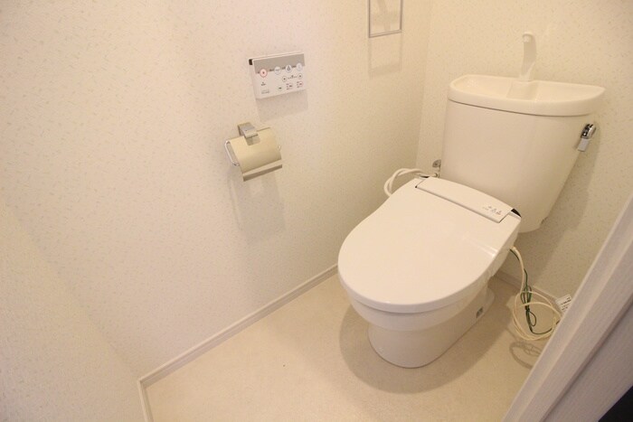 物件内観写真12　(トイレ)
