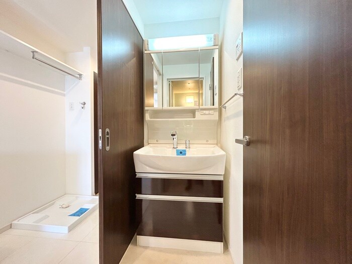 物件内観写真12　(洗面)