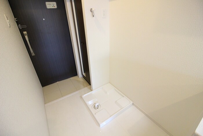 物件内観写真15　(洗濯機置場)