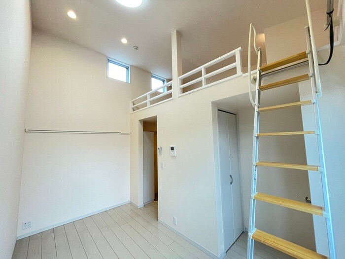 物件内観写真8　(居室)