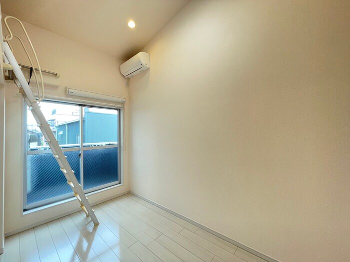 物件内観写真11　(居室)