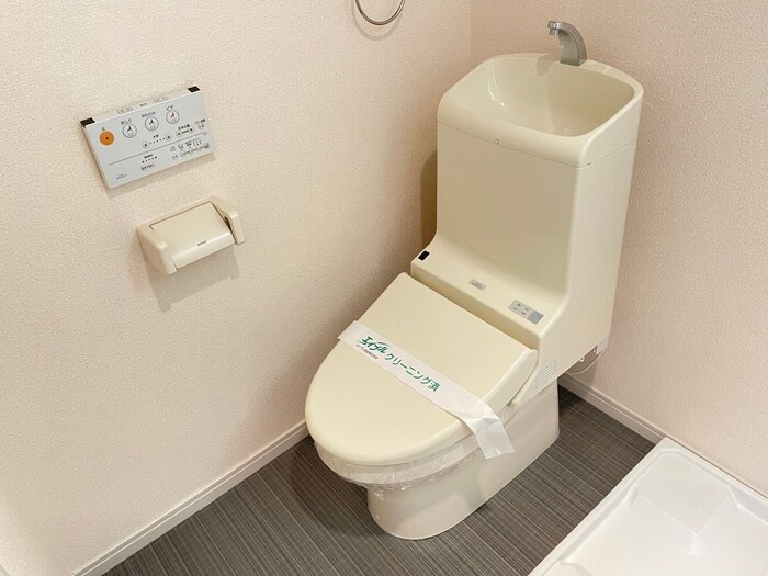 物件内観写真16　(トイレ)