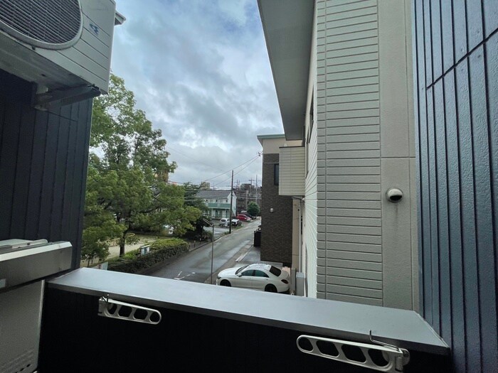 物件内観写真22　(室内からの展望)