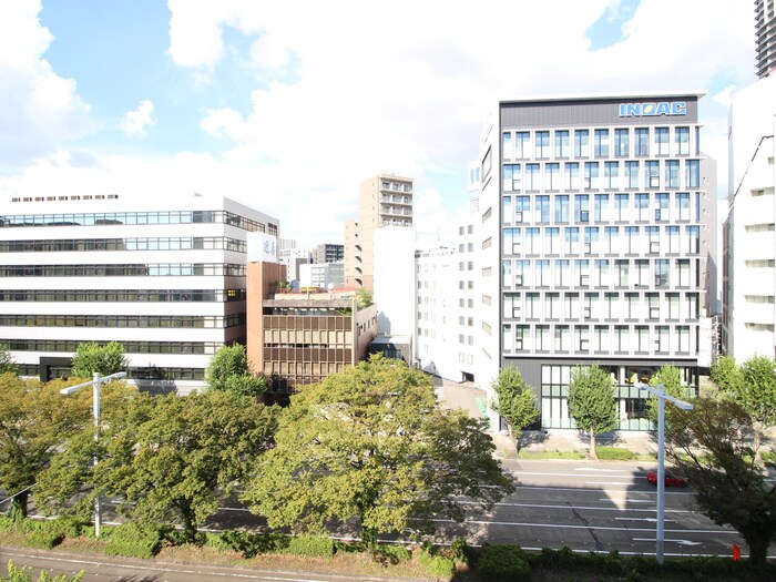 物件内観写真16　(室内からの展望)