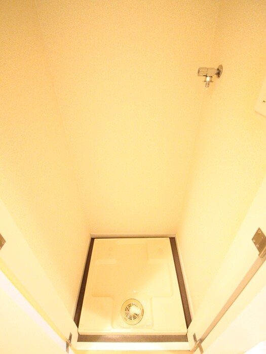 物件内観写真17　(洗濯機置場)