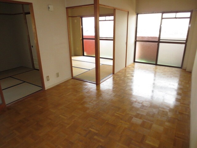 物件内観写真6　(居室)